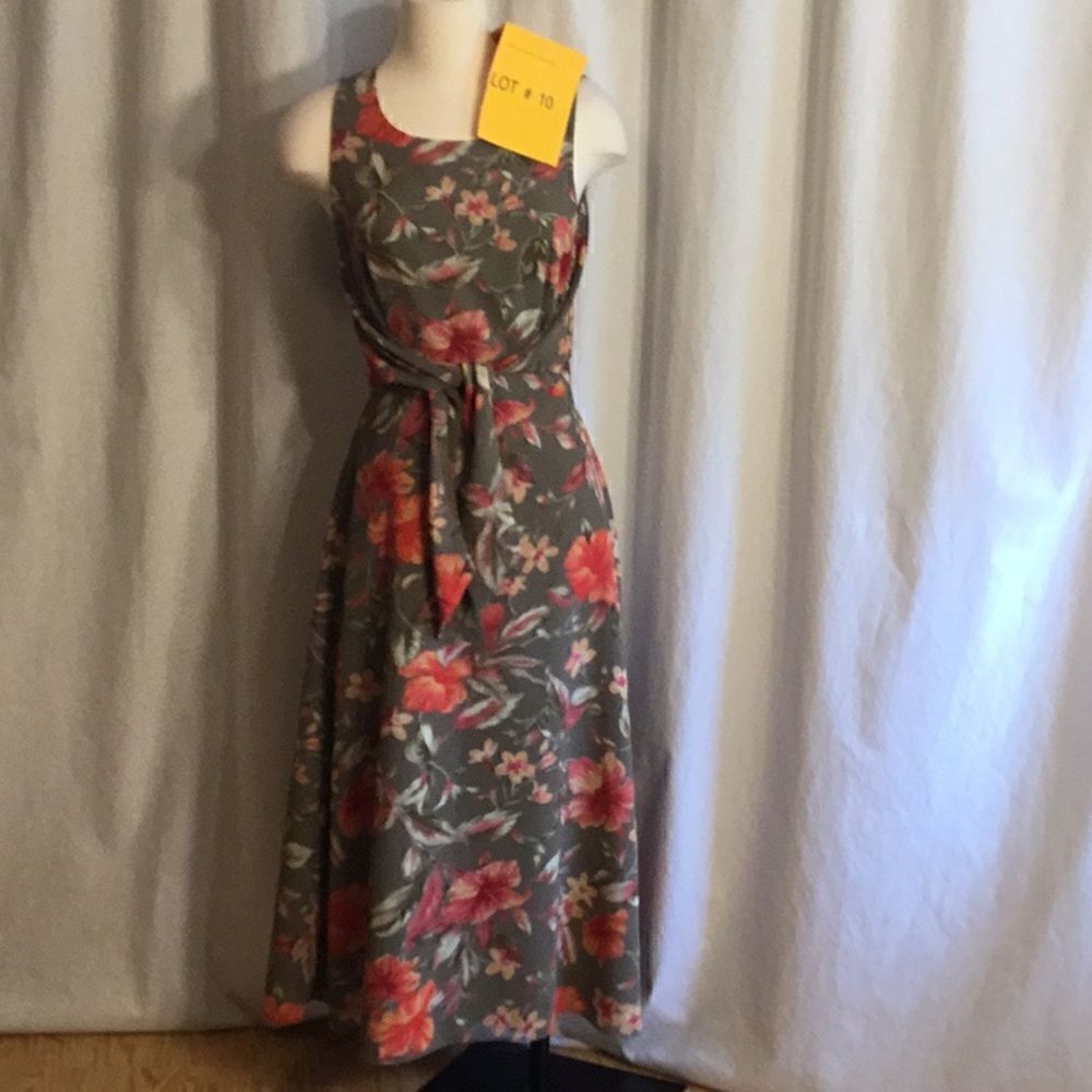 NWOT COLDWATER CREEK sleeveless midi dress in 10p